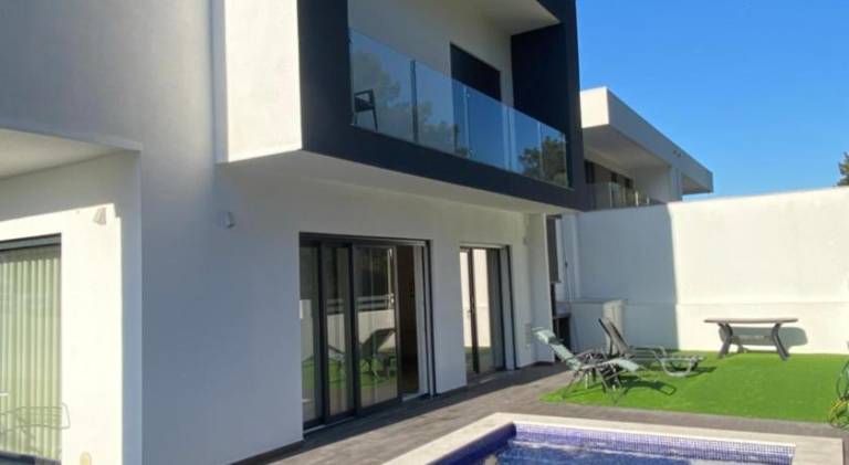 400 m&sup2; Villa