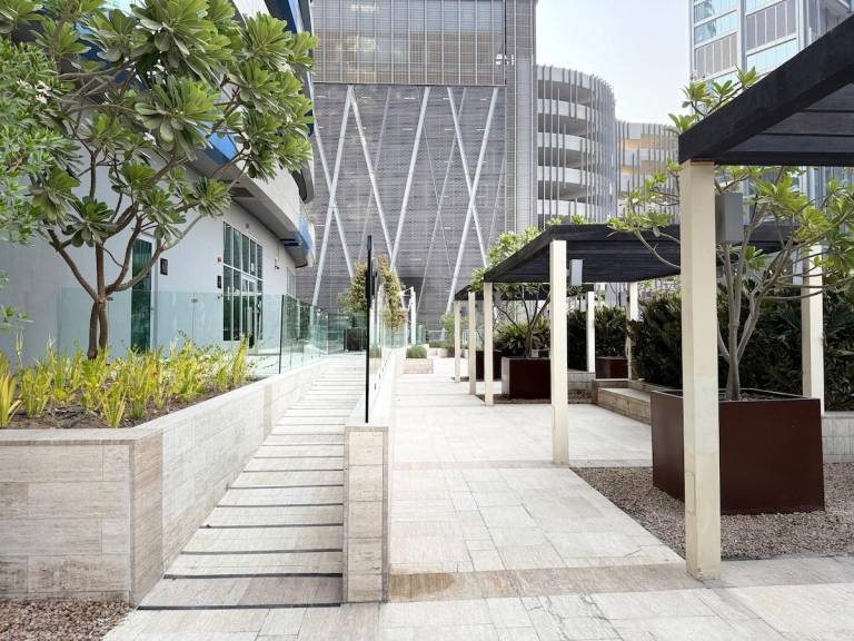 Vacation home with garden, patio & private pool | Next to Burj Khalifa | Suitable for remote work — photo 5
