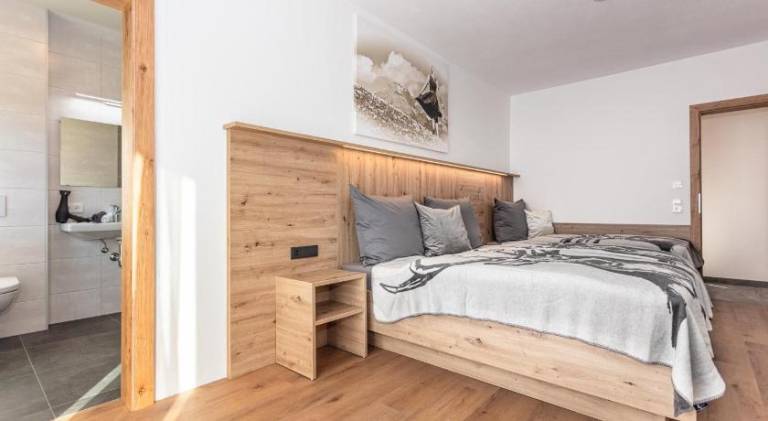 Serviced apartment with sauna, yard & terrace | Ski nearby | Pets allowed — photo 2