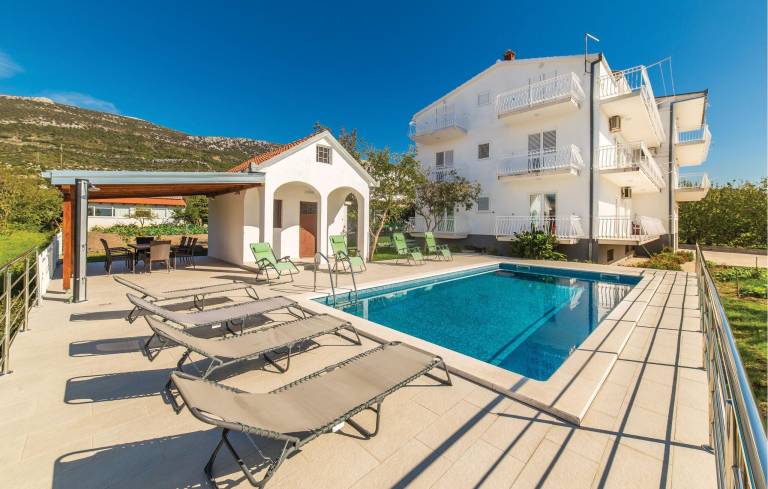 Apartament  Kaštel Stari