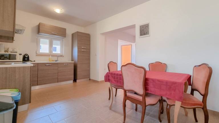 Dog-friendly apartment only 550 meters to the beach with private balcony, air conditioning, WiFi — photo 3