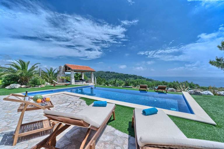 Designer LuxusVilla Hector - splendid views and luxurious relaxation by MyWaycation — photo 4