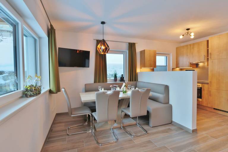 Holiday apartment with patio | Mountain view — photo 3