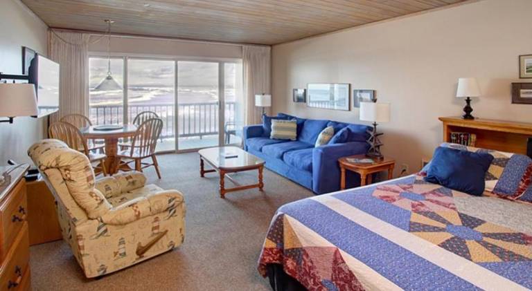 Serviced apartment with pool & yard | Close to the beach | Pets allowed — photo 5