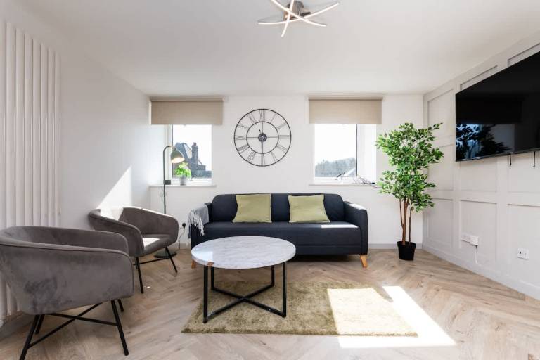 5 Bedroom Apartment Galashiels