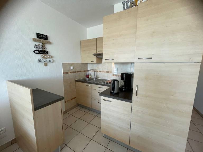 Cozy apartment with balcony, pets allowed, for holidays or treatments — photo 4