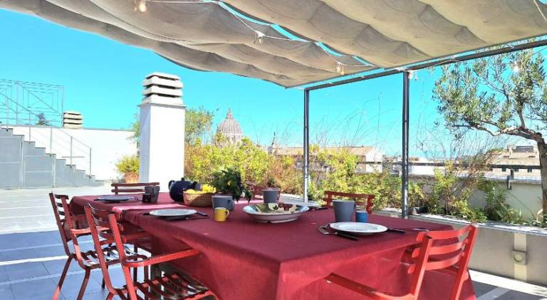 Holiday apartment with garden & patio | Near St. Peter's Basilica — photo 4