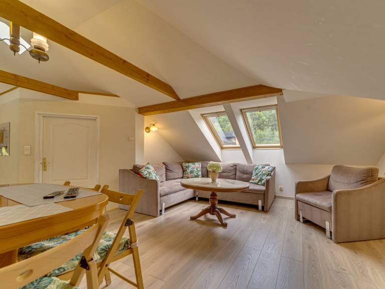 Family-friendly pleasant holiday apartment with yard, patio & barbeque | Pets are welcome — photo 3