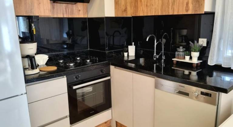 Apartment with 2 rooms for 5 persons — photo 4
