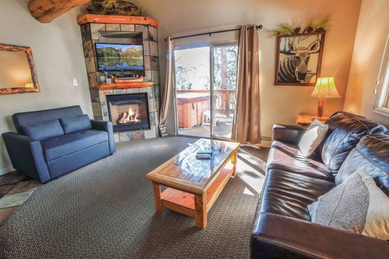 Condo with patio & private pool in Estes Park, CO