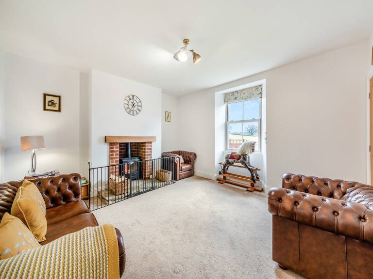 Family-friendly pleasant cottage with jacuzzi, grill & garden | River view | Pets are welcome — photo 5