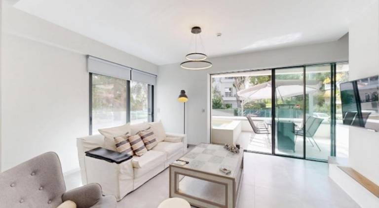Holiday apartment with private pool & terrace | Perfect for remote work — photo 4