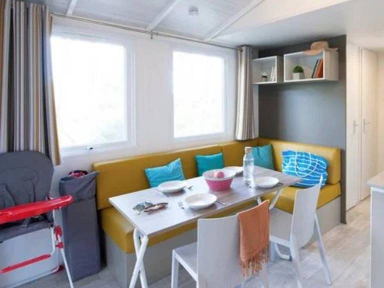 Mobile home with heated pool & terrace — photo 5