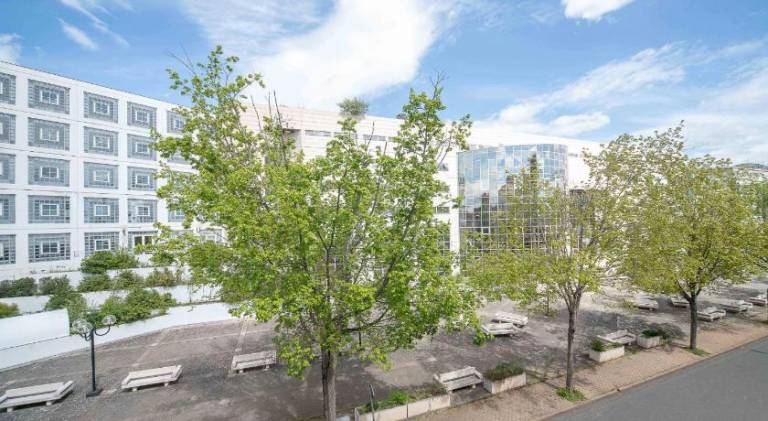 Residence Bains Callou situee face aux thermes — photo 2