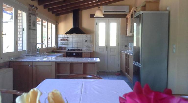 Villa with pool, hot tub & garden | Dogs allowed — photo 4