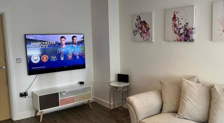Apartment with 3 rooms for 8 persons in Manchester