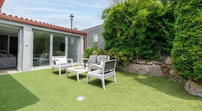Rental apartment with garden, patio & barbeque in Vigo