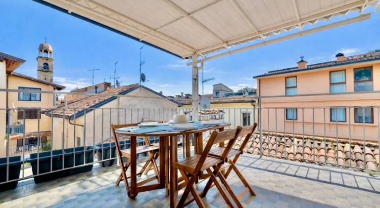 Top floor with terrace and lake-view solarium — photo 5