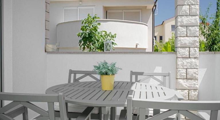Rental apartment with 2 rooms for 4 persons — photo 5