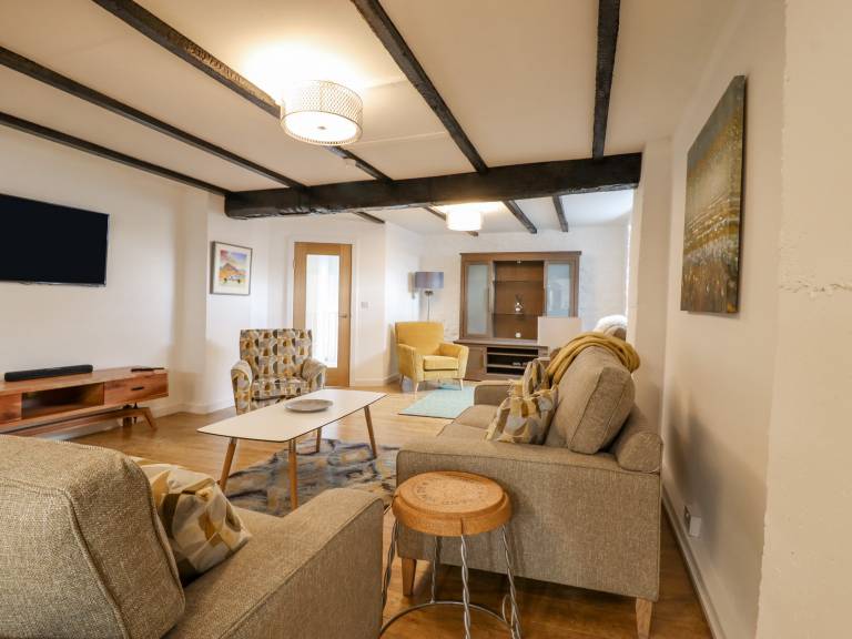 Cottage with 4 rooms for 10 persons — photo 3