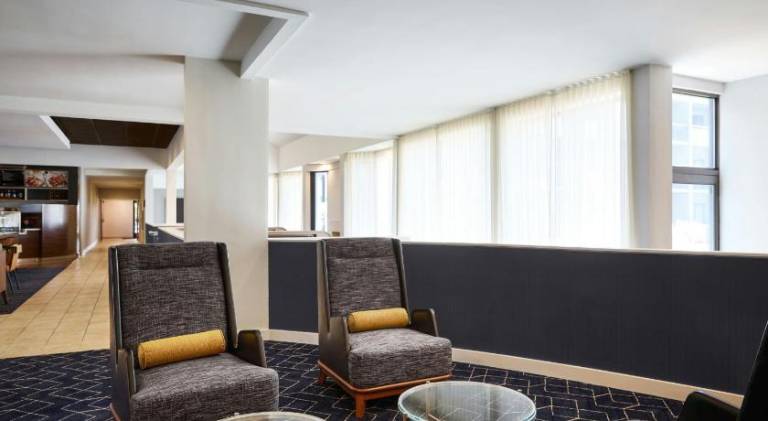 Courtyard by Marriott St. Louis Westport Plaza — photo 5