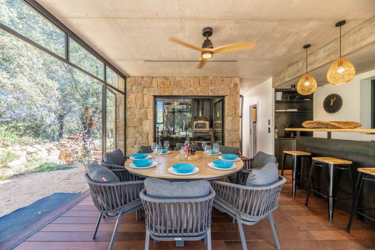 Children-friendly big villa with garden, terrace & private pool | Mountain view | Pets allowed — photo 5