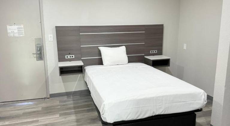 Broadway Inn and Suites in Chula Vista, CA