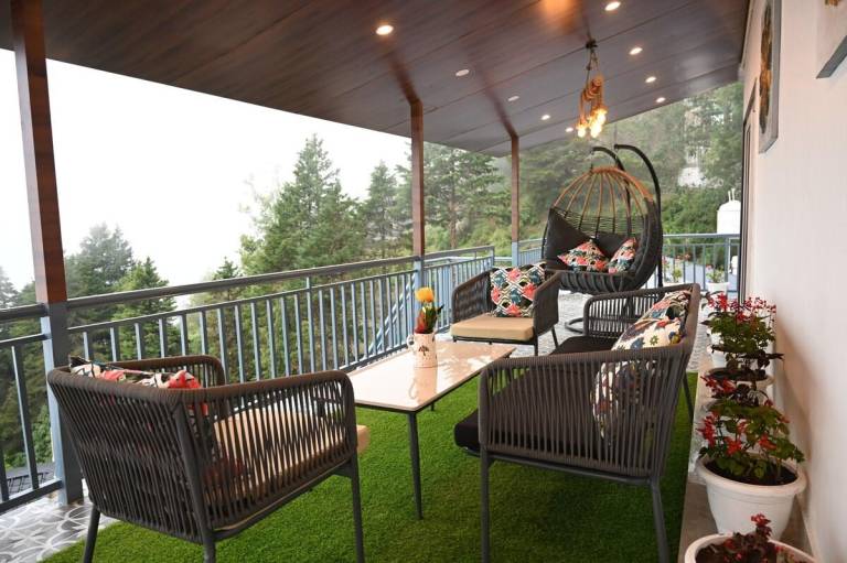 Beautiful house with BBQ, hot tub & garden | Perfect for remote work | Pets are welcome in Dehradun