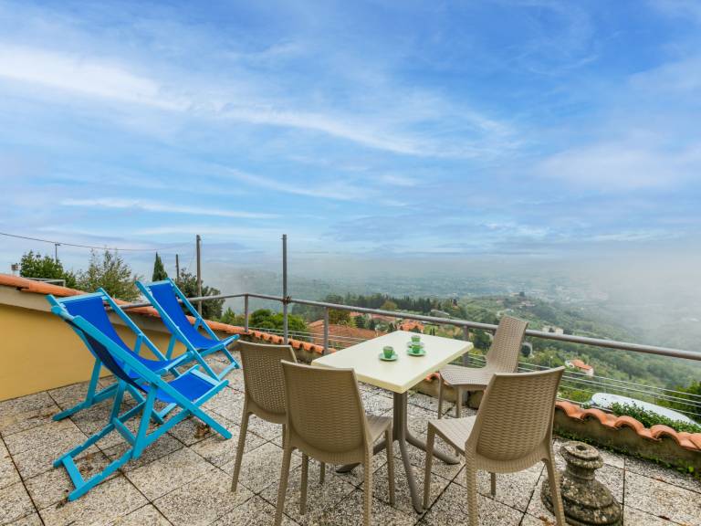 Rental apartment with pool & yard | Nature view — photo 4