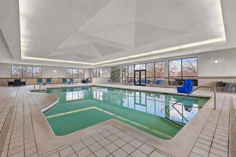 Hampton Inn Toledo-South/Maumee — photo 2