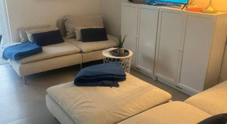 Rental apartment with hot tub — photo 2