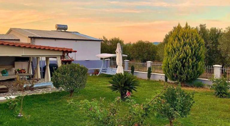 House with 3 rooms for 8 persons in Kavala