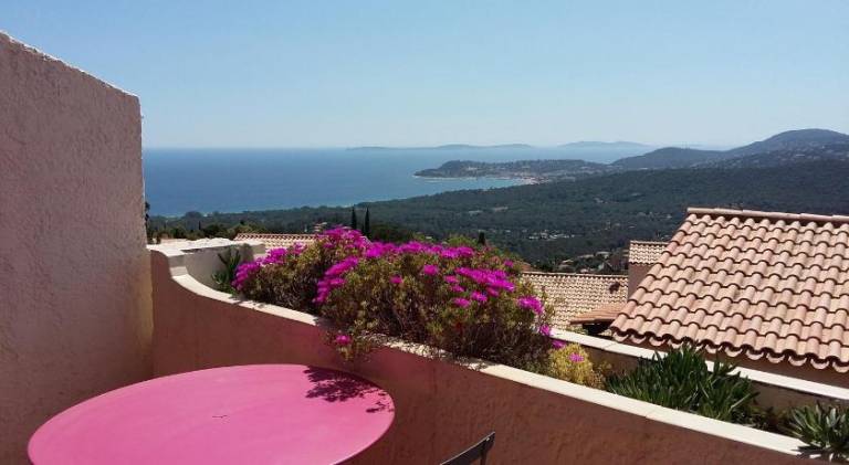 Nice apartment with barbeque, private pool & terrace | Pets are welcome — photo 4