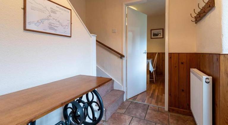 House with 2 rooms for 5 persons — photo 3