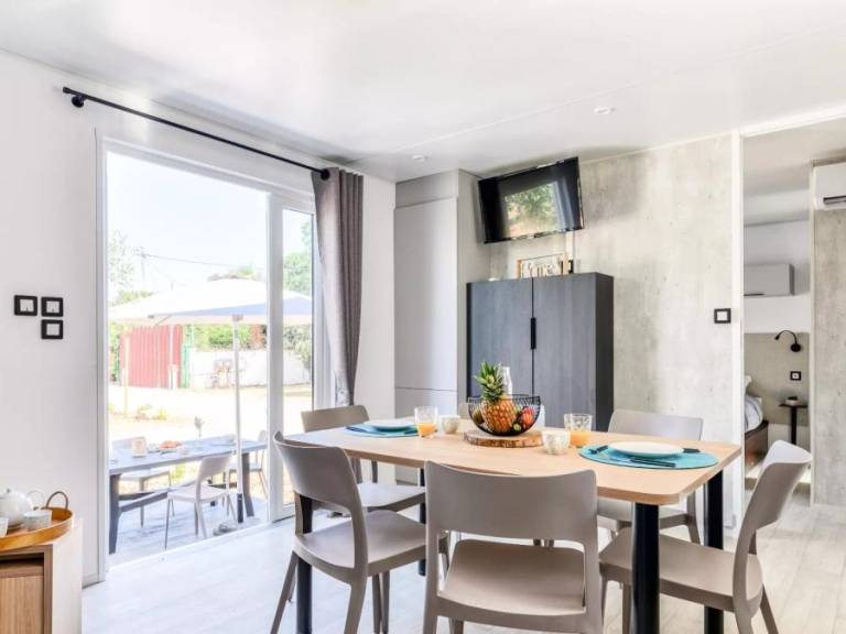 Wonderful rental apartment with terrace & heated pool | Pet-friendly — photo 4