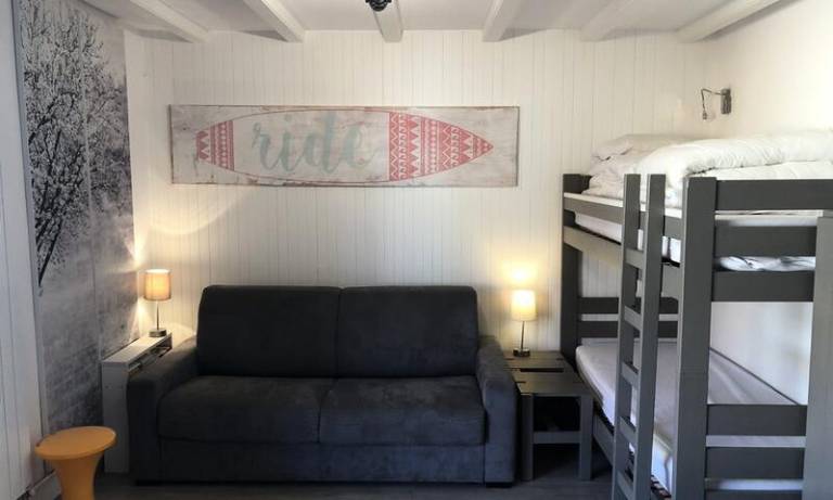 200m from resort center, balcony, ski locker, 24m², Alpe d'Huez in Huez