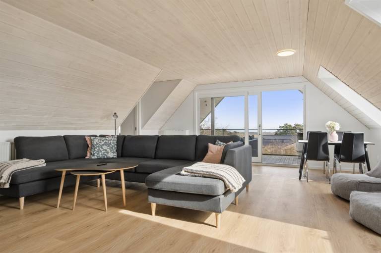 Child-friendly vacation home with barbecue, sauna & terrace | Sea view | Pets are welcome — photo 2