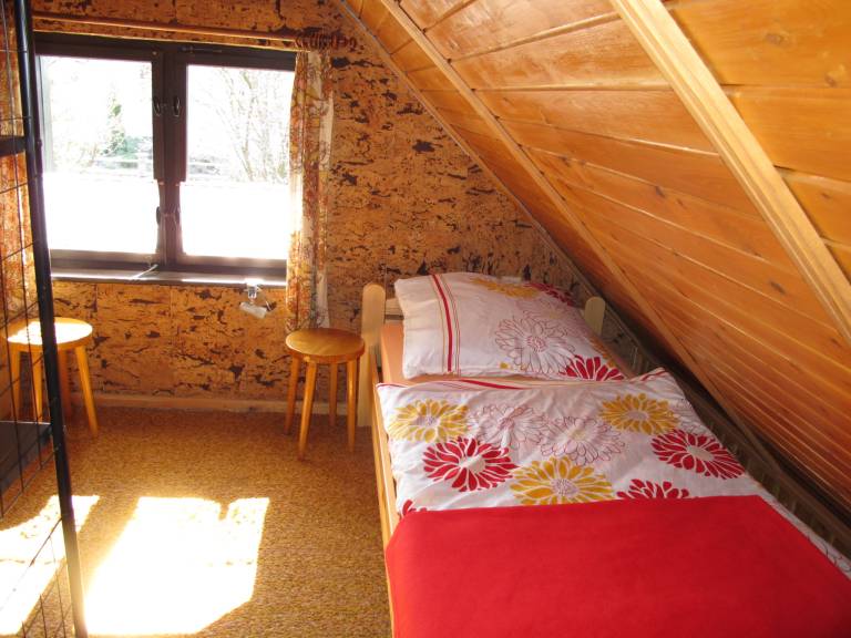 Holiday apartment with garden, barbecue & patio — photo 4