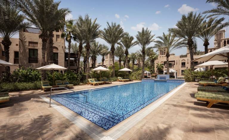 Resort  Al Sufouh 1