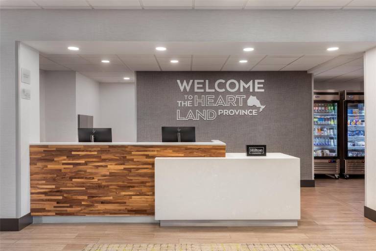 Hampton Inn and Suites by Hilton Windsor — photo 5