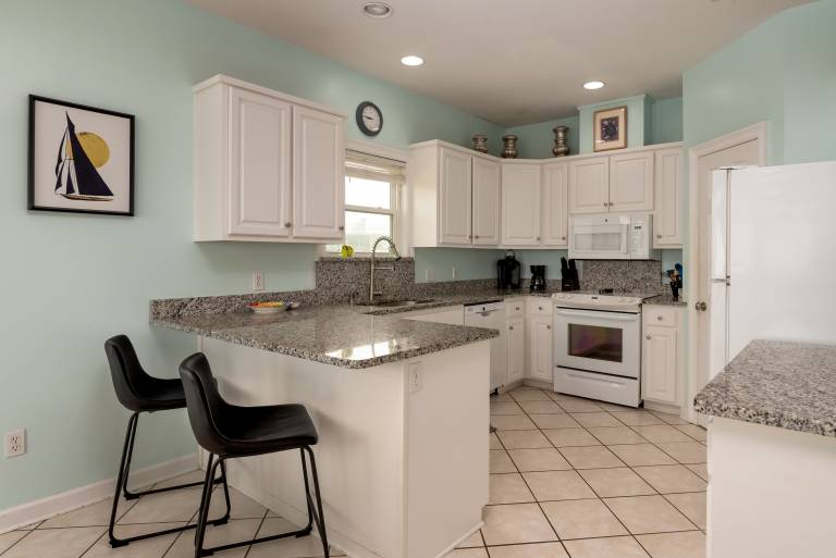 Casa Nova - 2602 Bridgeview — photo 2