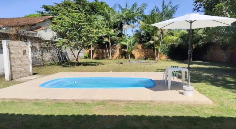 Vacation home with pool — photo 5