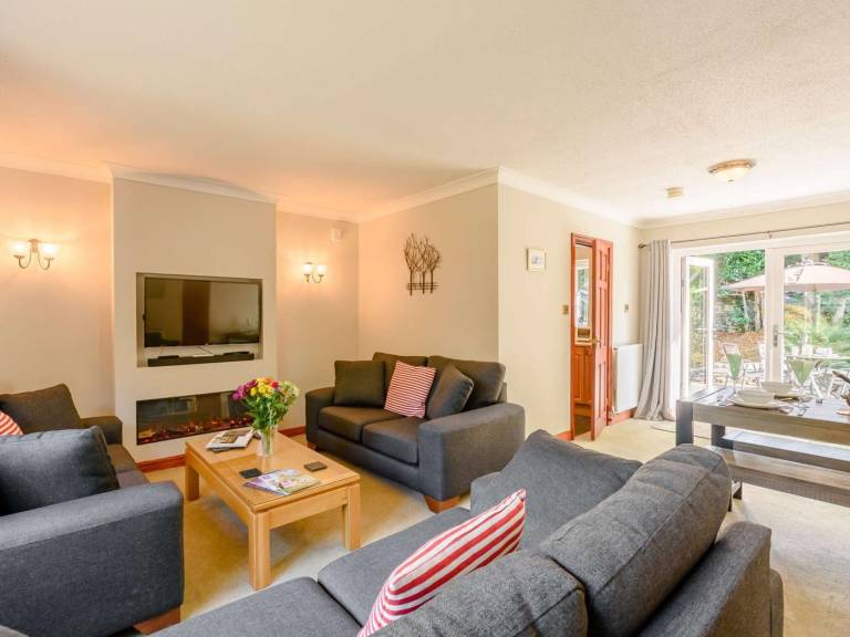 Fully equipped pleasant vacation home with garden | Dogs allowed — photo 3