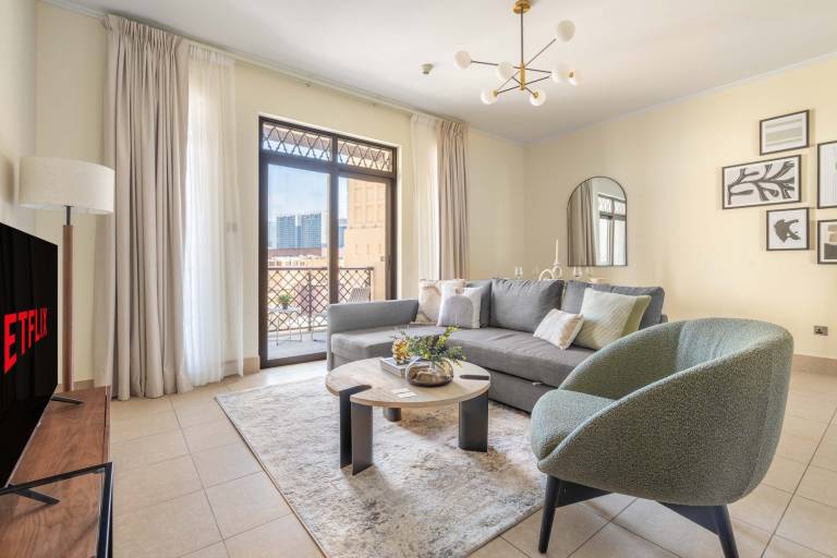 GuestReady Groovy Getaway Downtown Dubai Miska