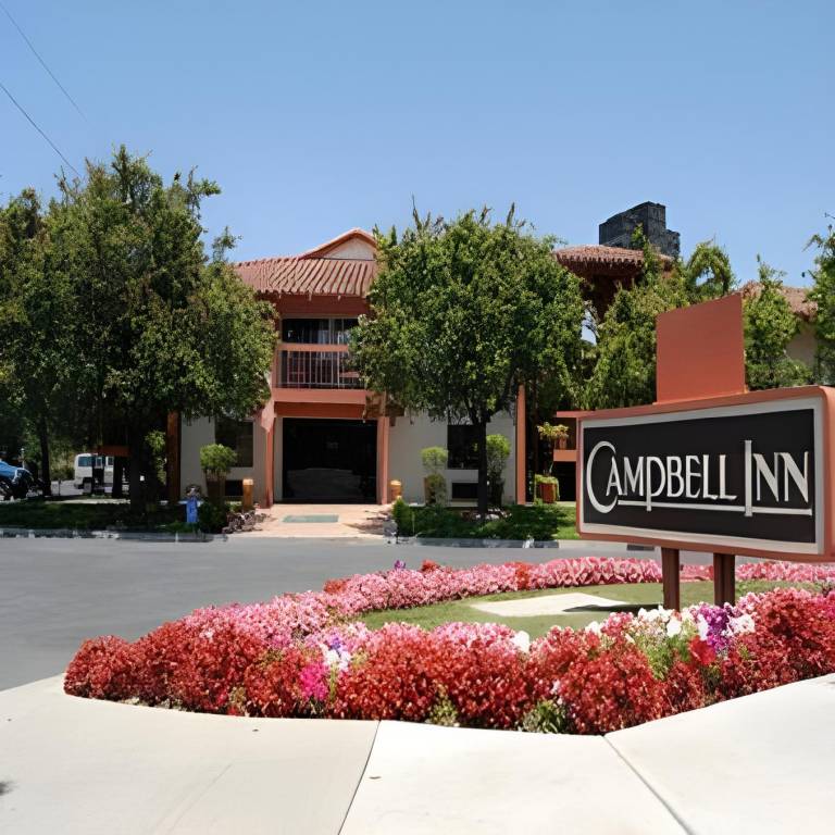 Campbell Inn Hotel