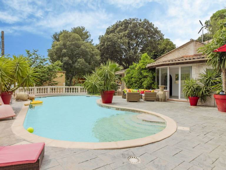 Villa Nîmes