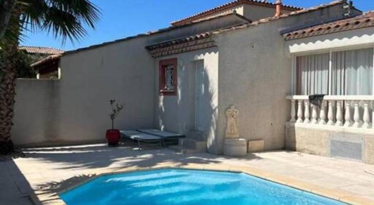 Vacation home with pool in La Grande-Motte