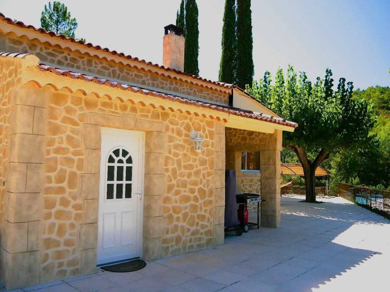 Farmhouse  Correns