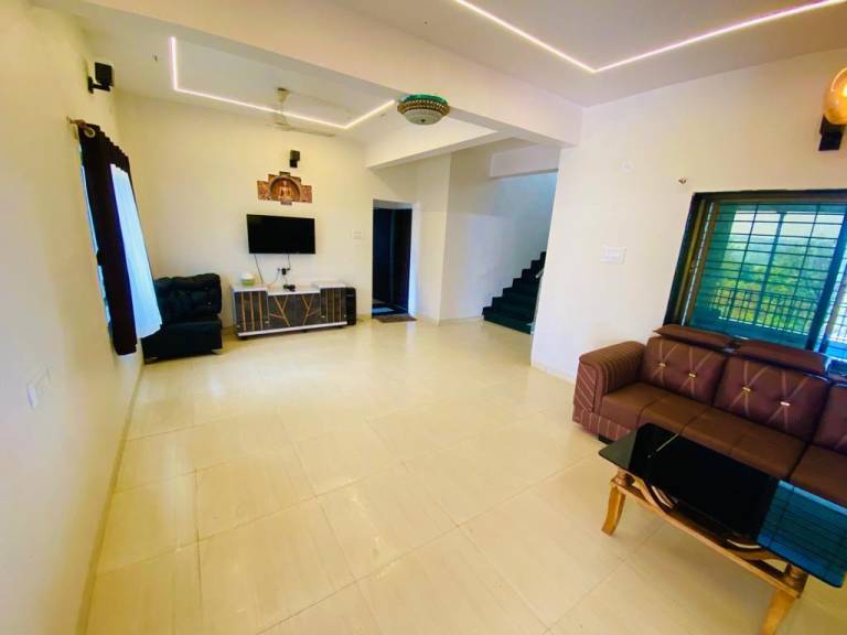 Fully equipped villa with garden, pool & hot tub | Dogs allowed — photo 4