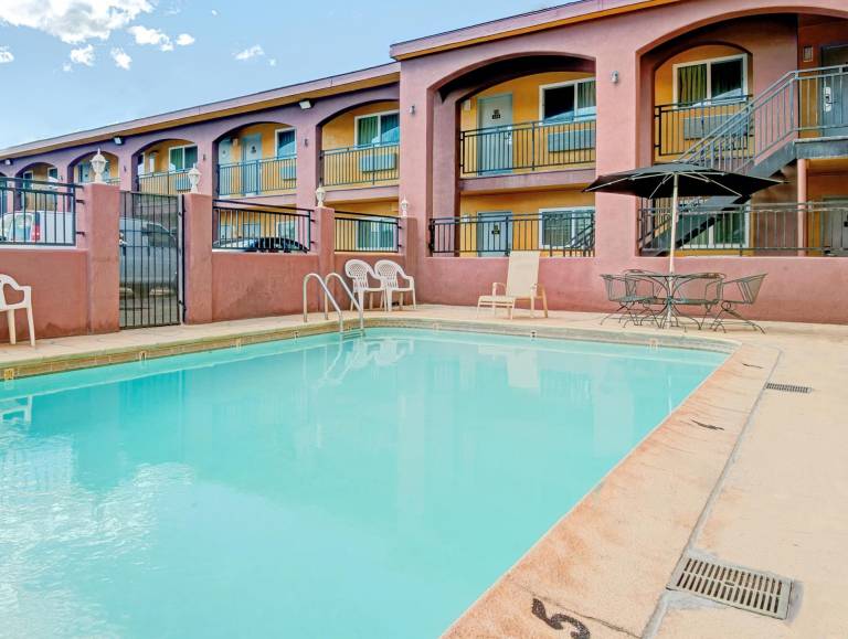 Rodeway Inn Albuquerque Downtown on Rt 66 — photo 5